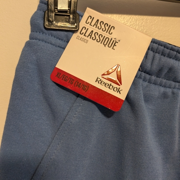 Teens Short - Picture 2 of 4